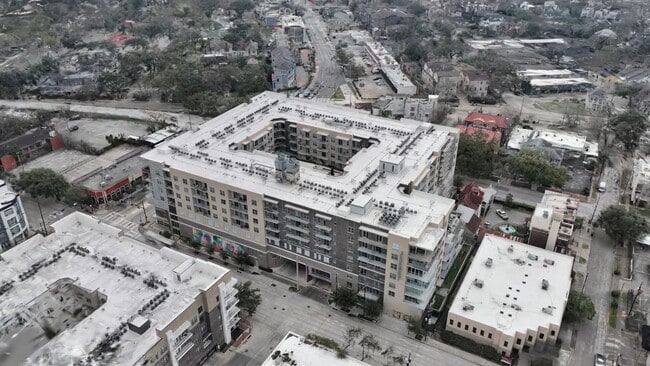  - Pearl Marketplace at Midtown