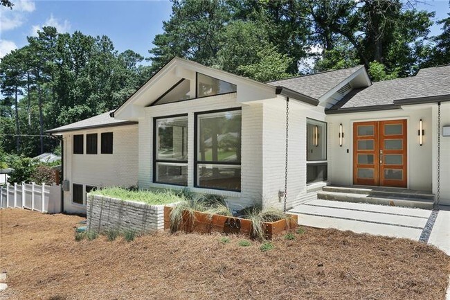 Foto del edificio - 460 Bridges Creek Trail NE