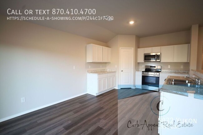 Foto del edificio - Move in special $800!!  New construction i...