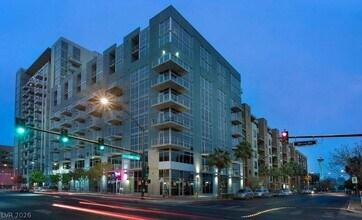 Building Photo - 353 E Bonneville Ave