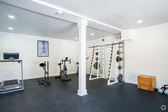 Fitness Center - Dwell @ 750