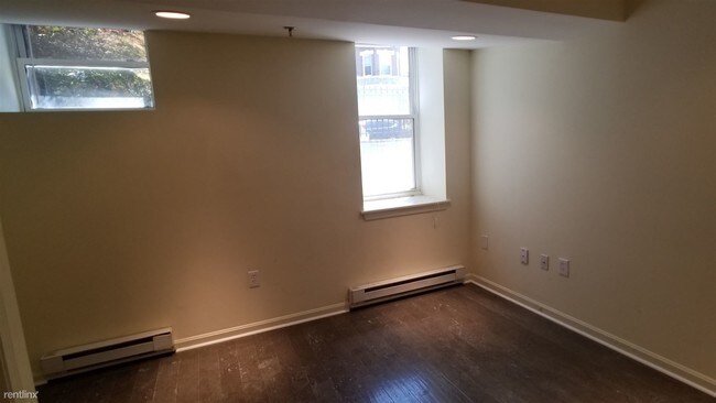 Building Photo - 2 br, 1 bath Apartment - 112 Jersey St # 2B1B