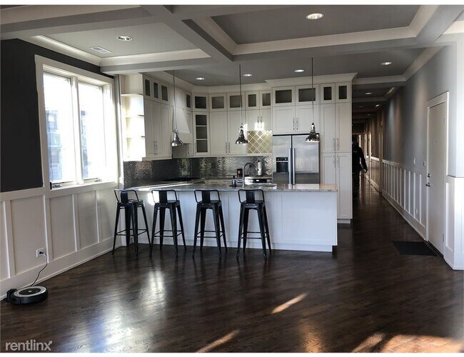 Building Photo - 3 br, 2 bath Apartment - 4021 S Ellis Ave