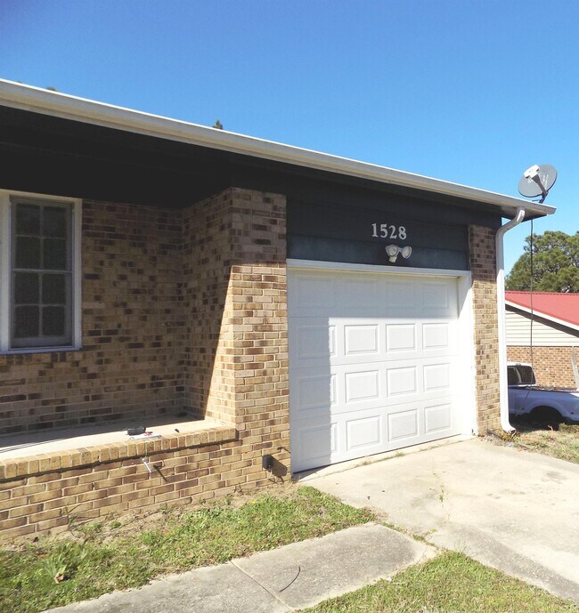Foto del edificio - 1528 Graystone Rd