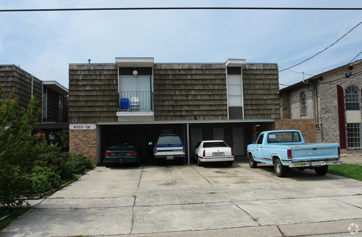 Primary Photo - 4500-4506 Laplace St