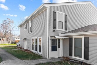 Building Photo - 5124 Woodmark Dr