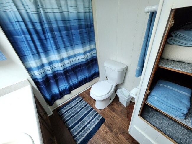 Foto del edificio - 143 River Ranch Rd