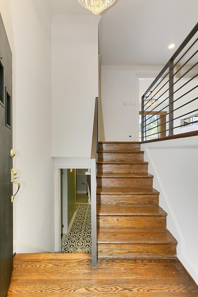 Foto del edificio - 8045 Idylwood Rd