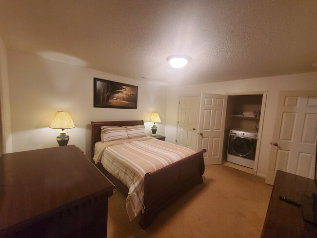 Master Bedroom with full bath - 250 Olde Vineyard Ct