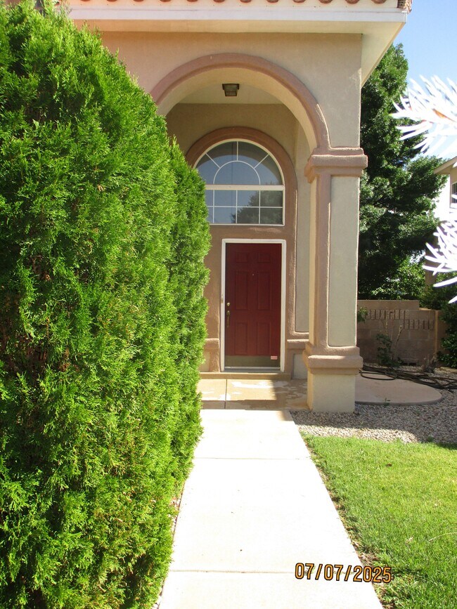 Foto del edificio - 7324 Peregrine Rd NE