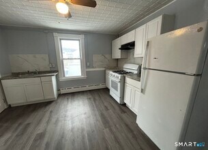 Building Photo - 17 Congress Ave