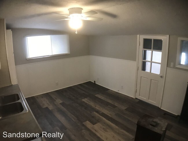 Foto del edificio - 4137 E 59th St