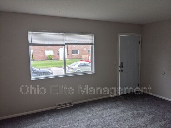 Foto del edificio - 429 Barnett Rd