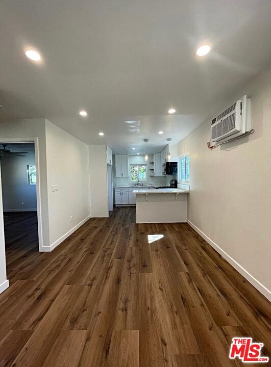 Foto del edificio - 5721 Case Ave