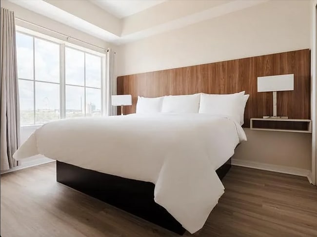 Building Photo - 7389 Universal Blvd