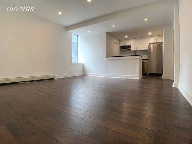 Building Photo - 835 3rd Ave