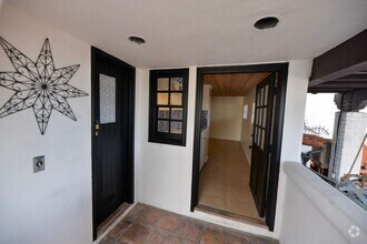 Building Photo - 314 Avenida de la Estrella