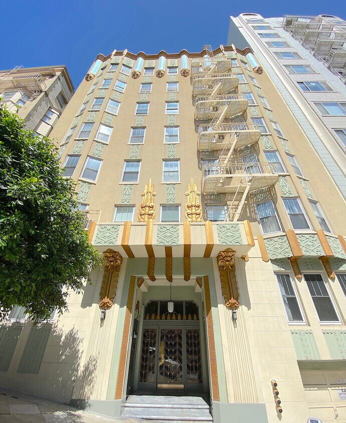 Facade. - 640 Mason St