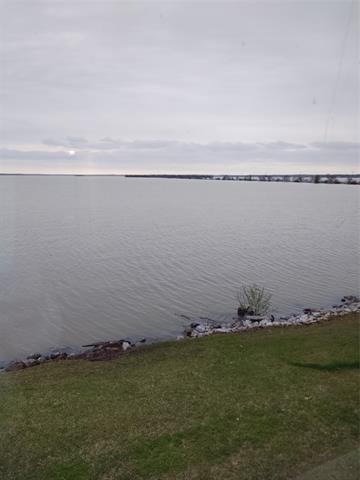 Primary Photo - 112 Harbor Dr