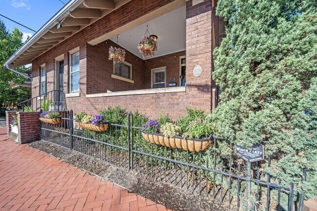 Foto del edificio - 503 S 3rd St