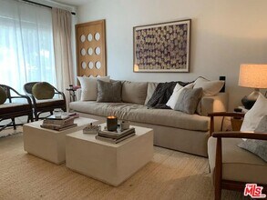 Building Photo - 534 Santa Clara Ave