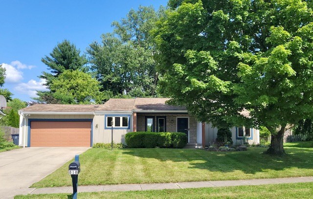 Foto principal - 818 Eastchester Dr