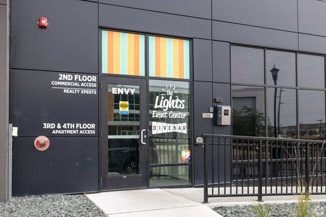 Foto del edificio - 360 32nd Ave W
