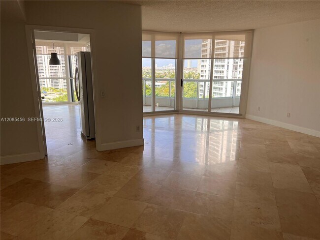 Building Photo - 21055 Yacht Club Dr