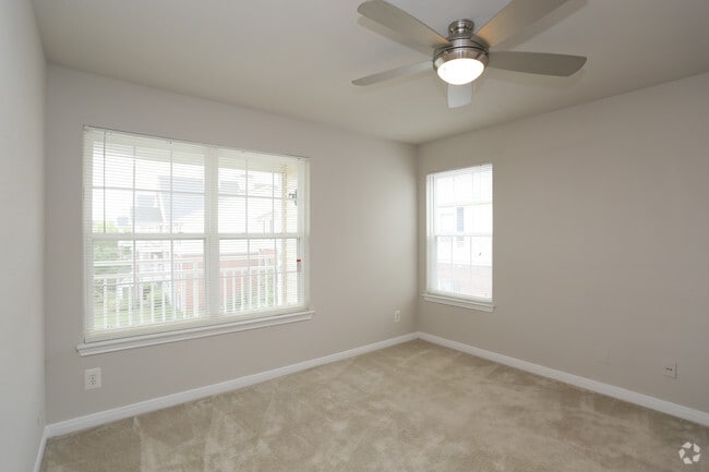 Bedroom - The Landing at Herndon