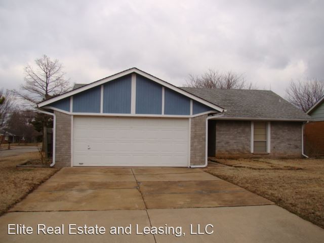 Foto principal - 3 br, 2 bath House - 1109 JUNO CIRCLE