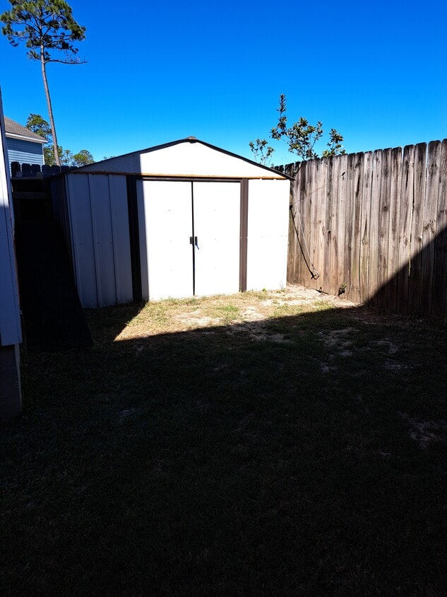 Foto del edificio - 2500 Gladiolus St