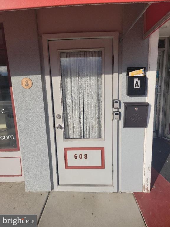 Foto del edificio - 606 E Landis Ave