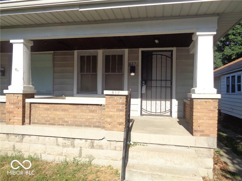 Foto principal - 812 N Bradley Ave