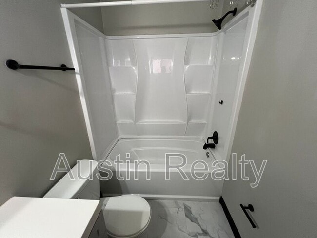 Building Photo - 4160 Folsom Ave