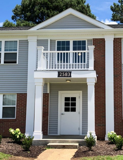 Building Photo - Cavelier Court Apartments