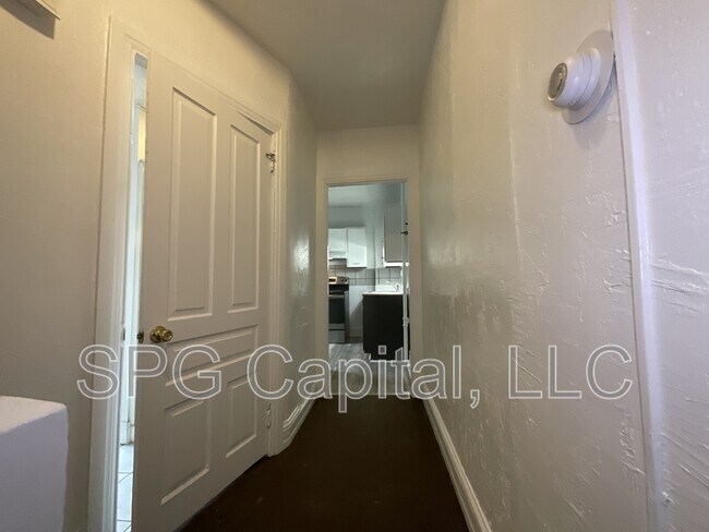 Foto del edificio - 142 W Jackson St