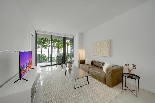 Foto del edificio - 480 NE 31st St