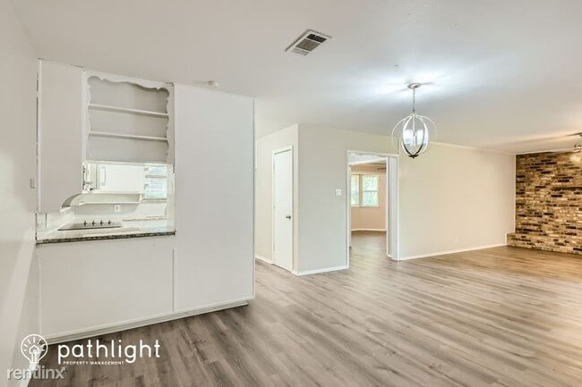 Building Photo - 3 br, 2 bath House - 201 W Cheryl Ave UNIT