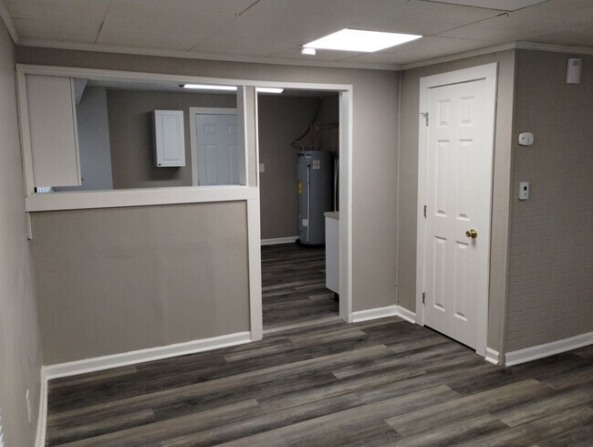 Foto del edificio - **Deposit Special $500** 3008 Rufus Street...