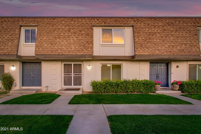 Building Photo - 8235 E Orange Blossom Ln