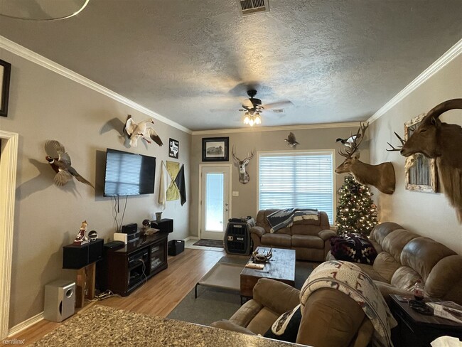 Building Photo - 4 br, 3 bath House - 3701 Essen Loop