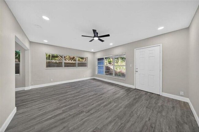 Foto del edificio - 1541 NW 7th Terrace