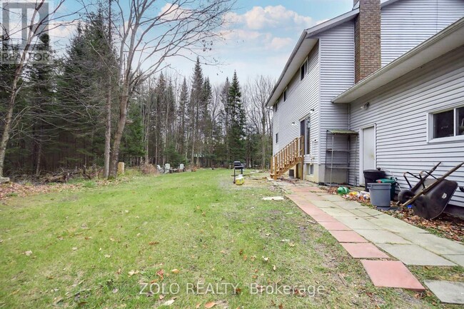 Building Photo - 67 Bridgedale Crescent