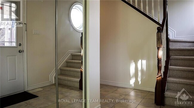 Building Photo - 271 Serena Way