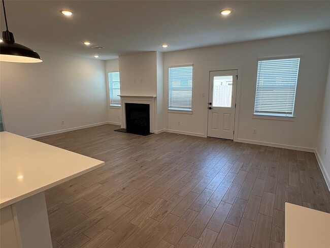 Building Photo - 8410 Tranquil Bay Ct