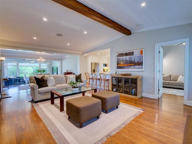 Foto del edificio - 1791 Spruce Ave