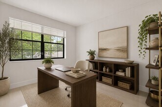 Building Photo - 2830 Coral Springs Dr