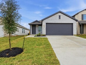 Building Photo - 25409 Carnation Ct