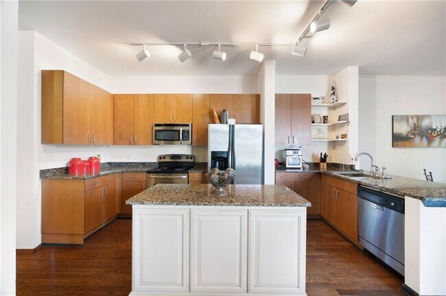 Foto del edificio - 5300 Peachtree Rd