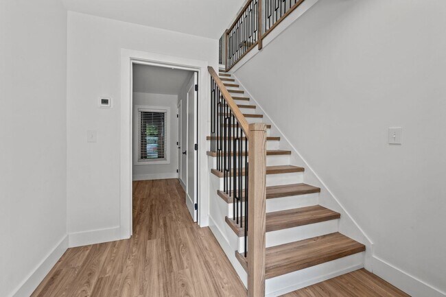 Foto del edificio - New Construction in Trinity Park near Duke...